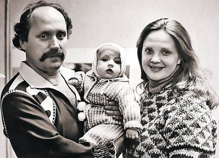 Светлана Пенкина с мужем и ребенком