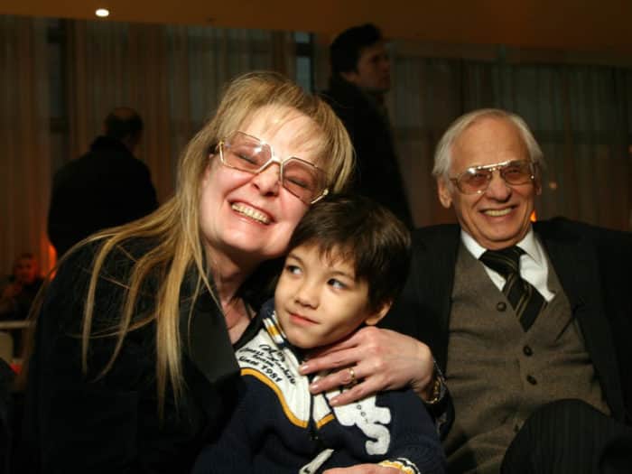 Наталья Белохвостикова с мужем и сыном