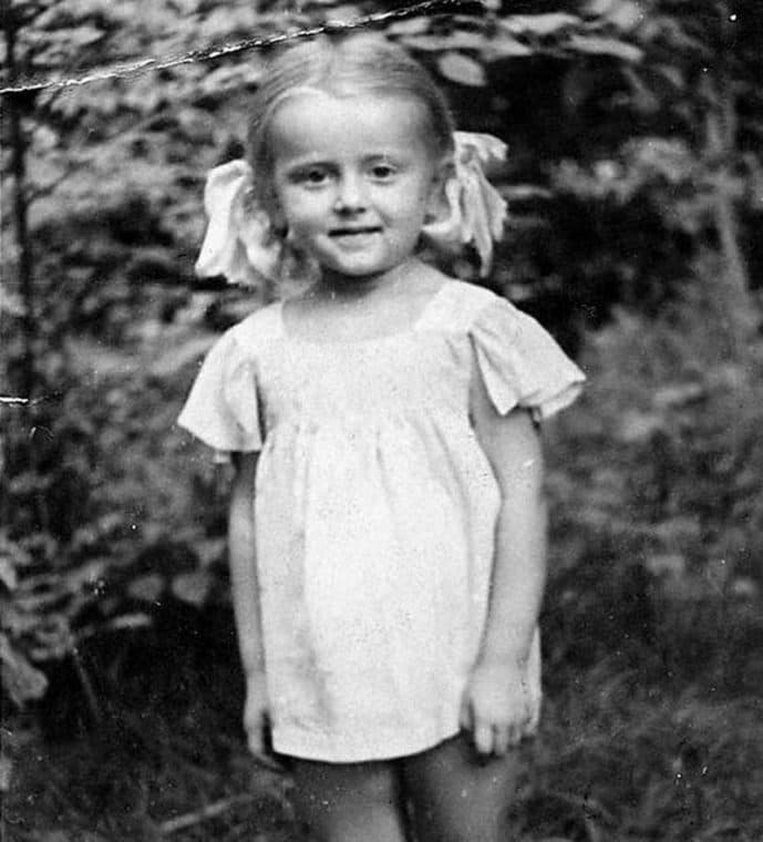 Маргарита Терехова в детстве