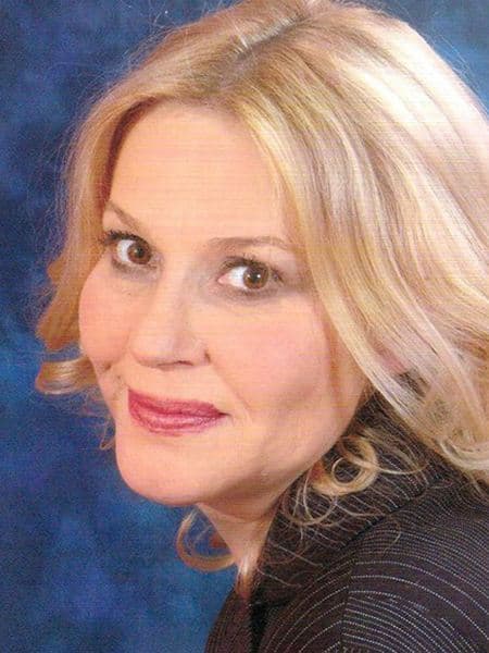 Rus qishloqlarida porno tomosha qilish Yosh seksual xotini