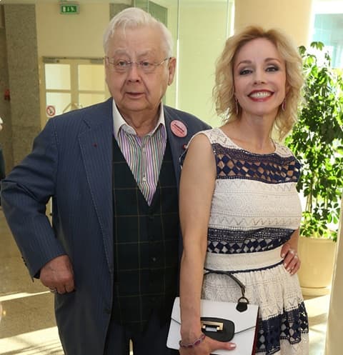 Олег Табаков с женой Мариной Зудиной