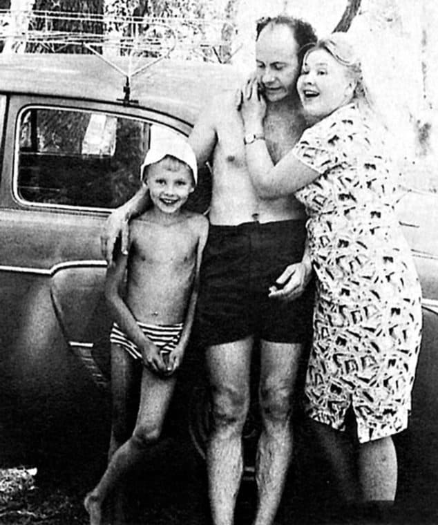 Екатерина Савинова с мужем Евгением Ташковым и сыном Андреем