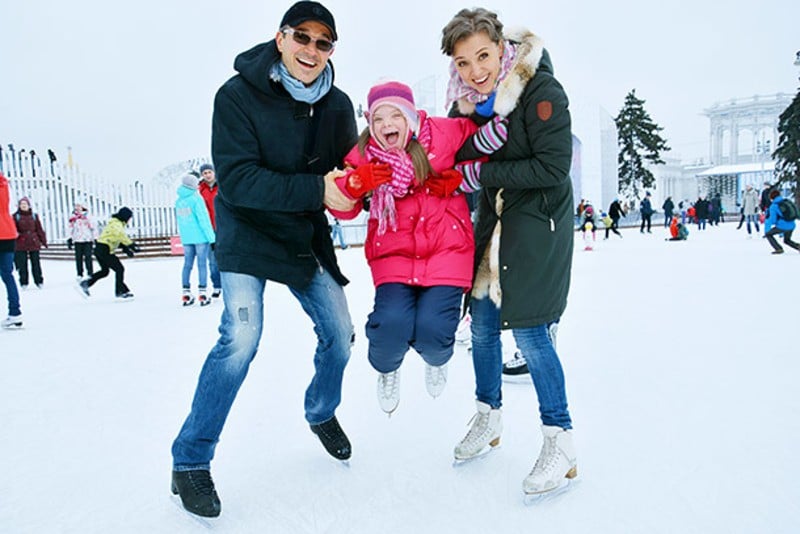 Егор Бероев с дочкой и Ксенией Алферовой