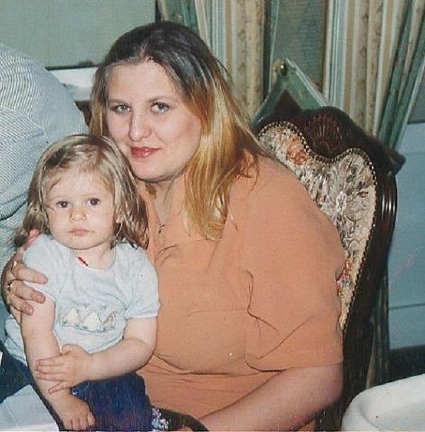 Катя Огонек с дочкой