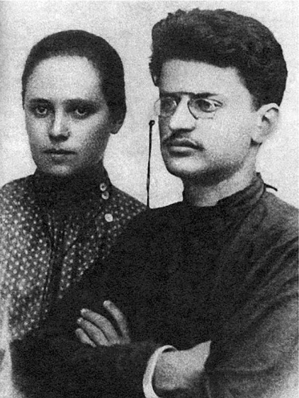 Лев Троцкий и Александра Соколовская