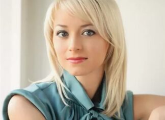Елена Бережная