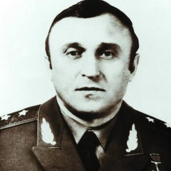 Павел Грачев