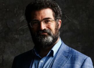 Аркадий Цукер