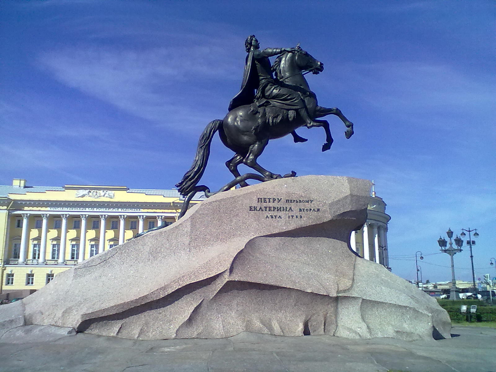 памятник петру в петропавловской крепости