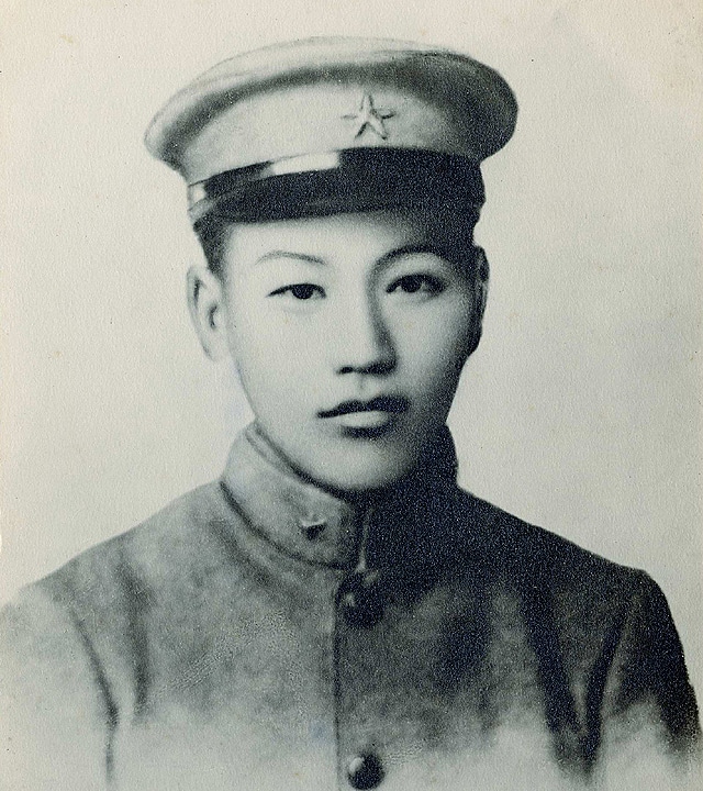 Краткая биография Чан Кайши: от ранних лет до политической карьеры