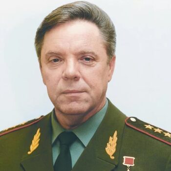 Борис Громов