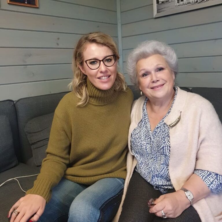 Елена маньенан биография личная жизнь муж дети