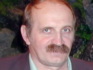 Александр Суханов
