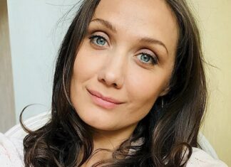Евгения Власова