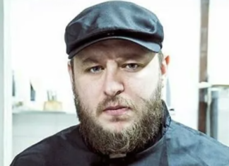 Денис Новиков