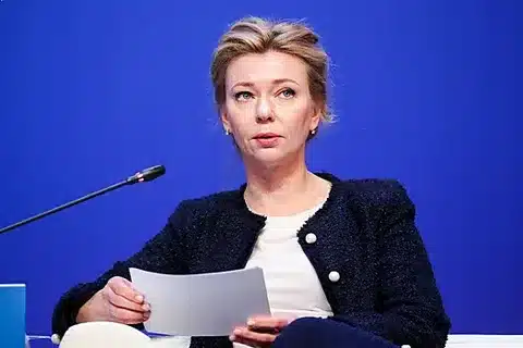 Елена Бурмистрова