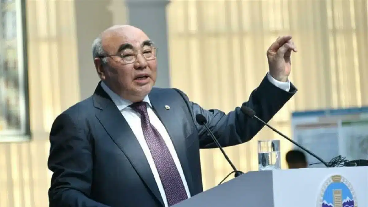 Аскар Акаевич Акаев