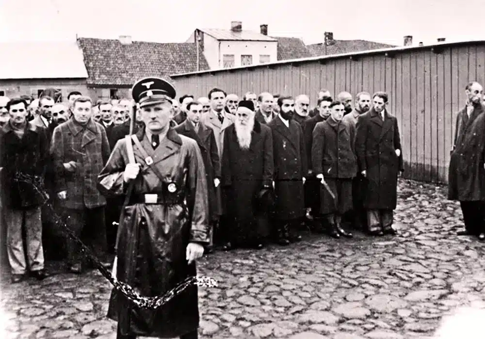 Холокост: история уничтожения евреев