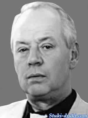 Николай Леонов
