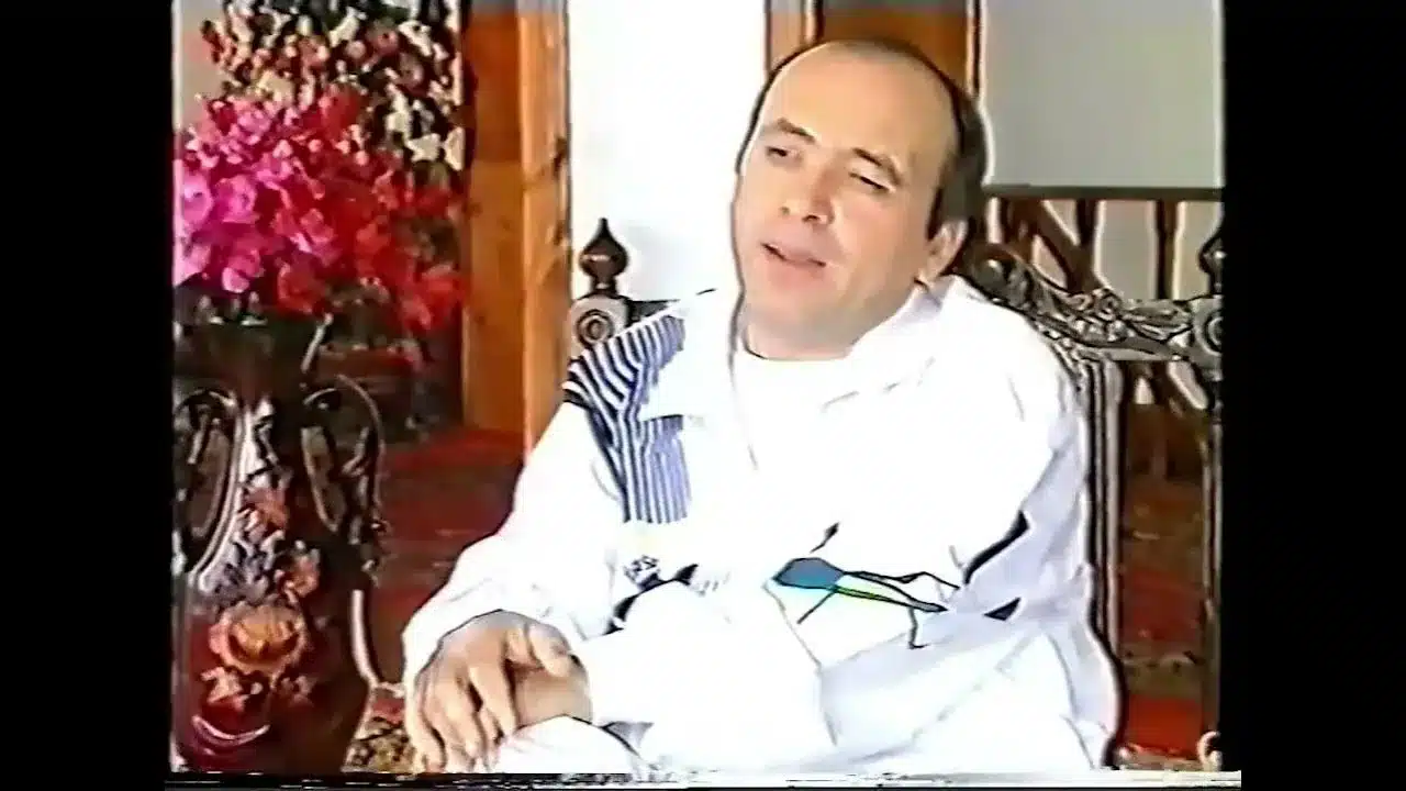 Мухриддин Холиков
