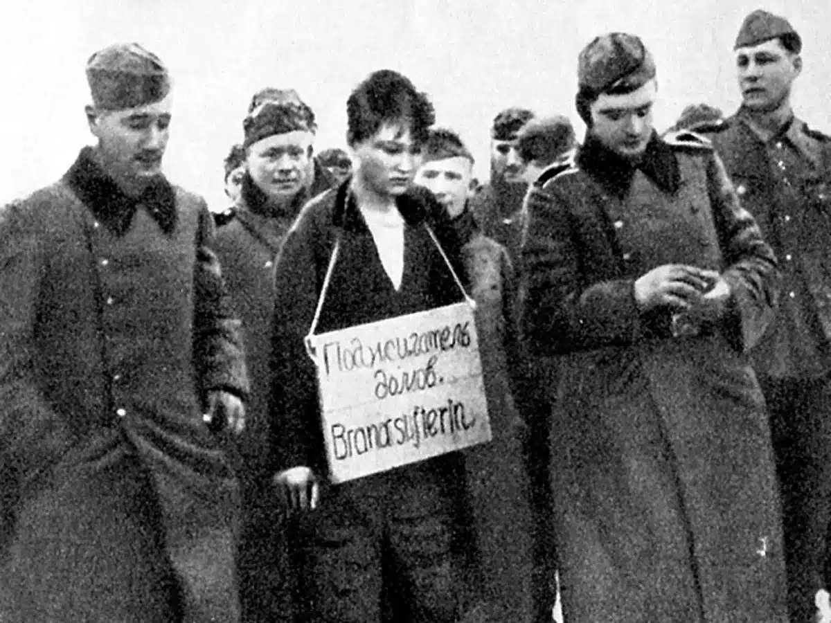 Как погибла Зоя Космодемьянская