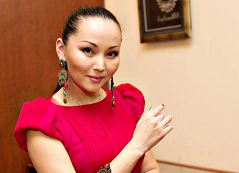 Баян Есентаева