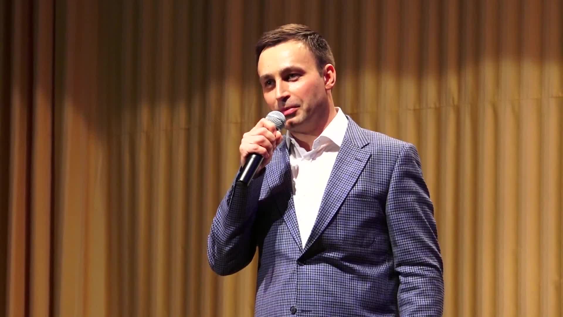 Владислав Косарев