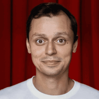 Виктор Комаров