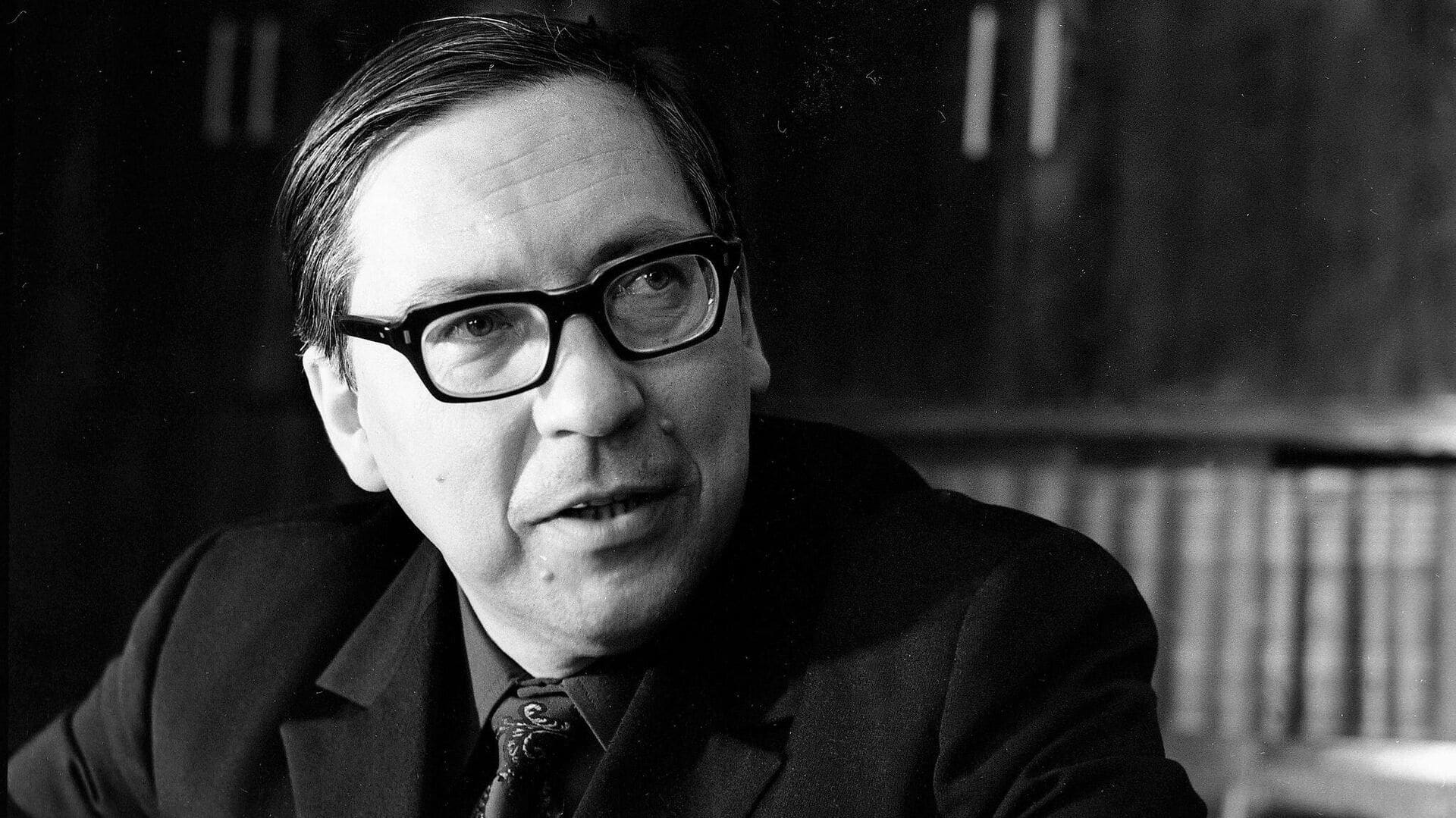 Ясен Николаевич Засурский