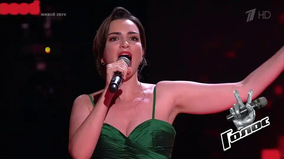 Эстер Кандинова