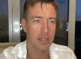 Алекс Лесли