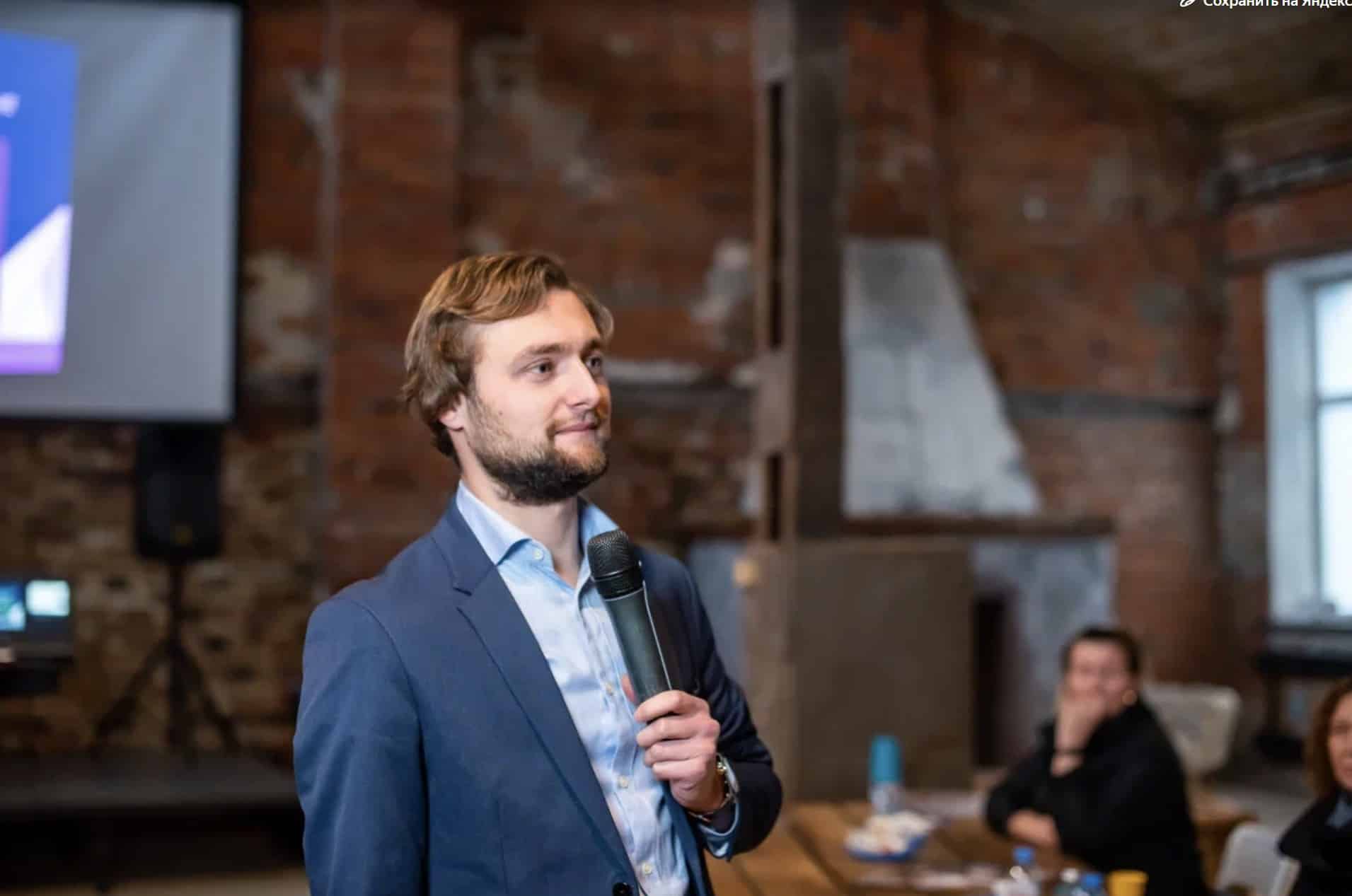 Артем Ступак