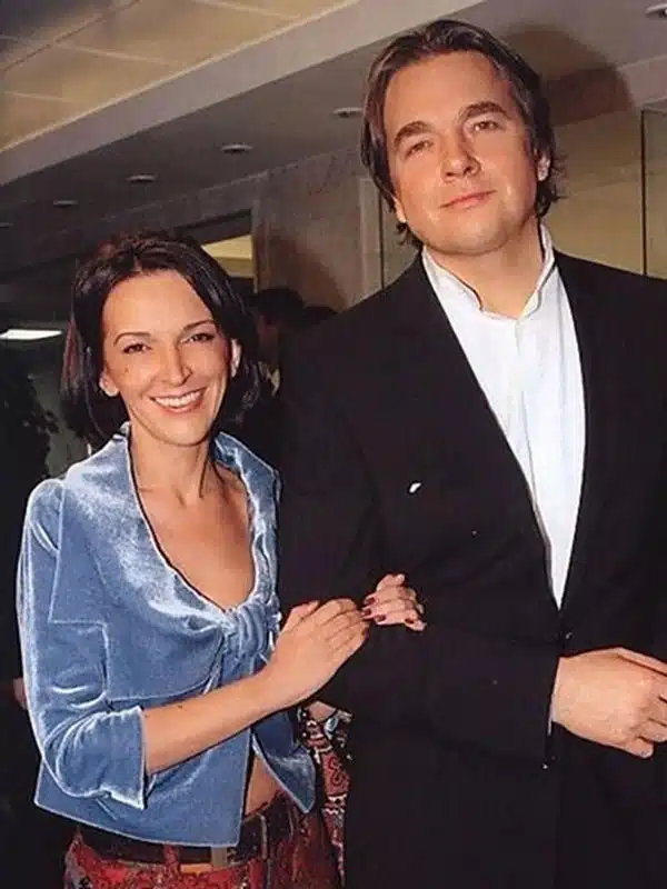 Лариса Синельщикова