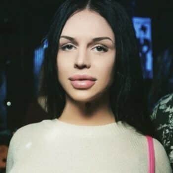 Алена Кузнецова