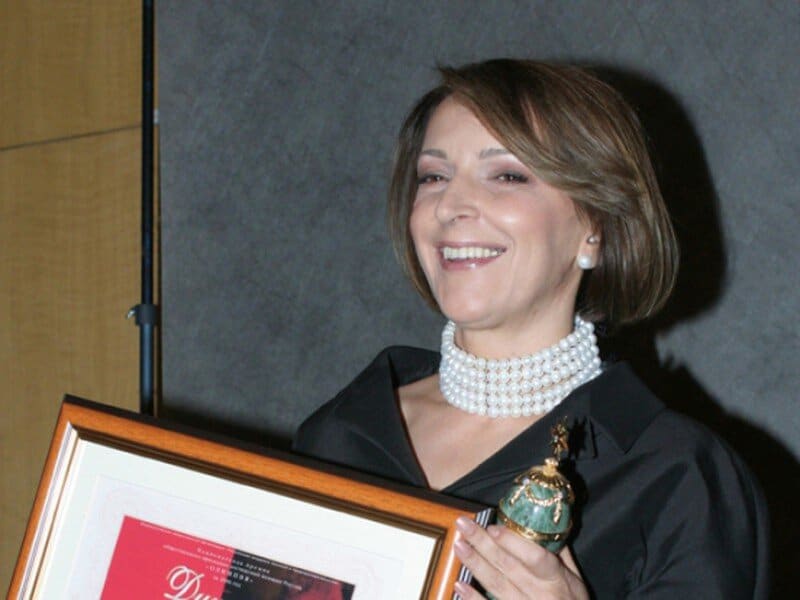 Лариса Синельщикова