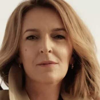 Лариса Синельщикова