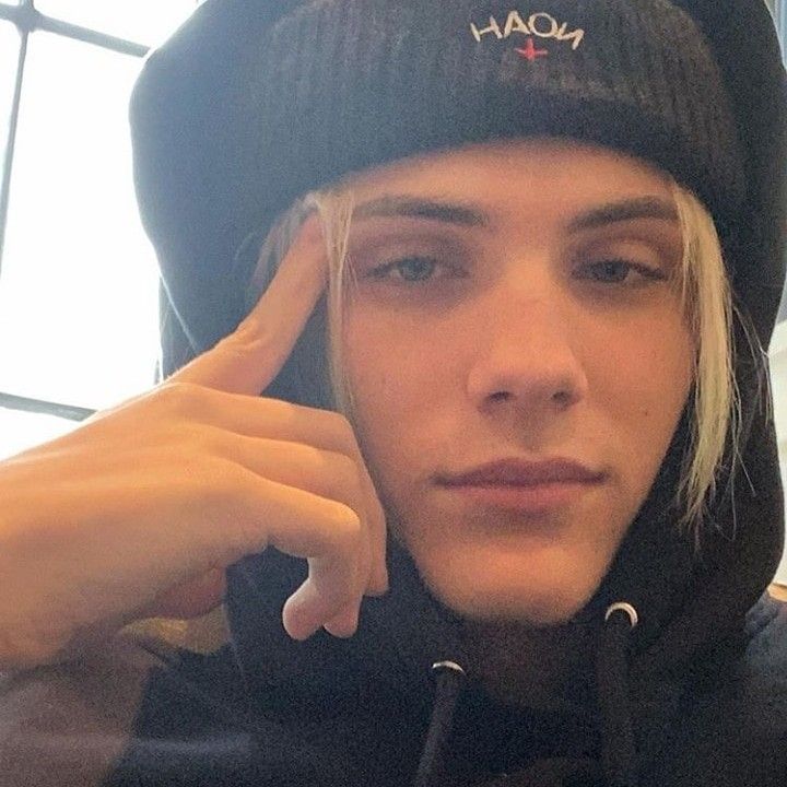 Ноен Юбэнкс