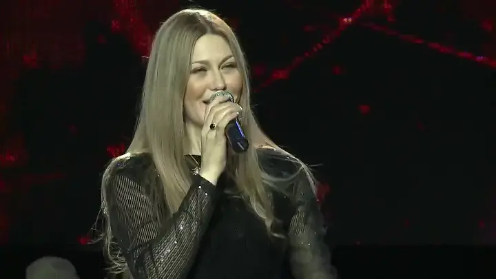 Любовь Попова