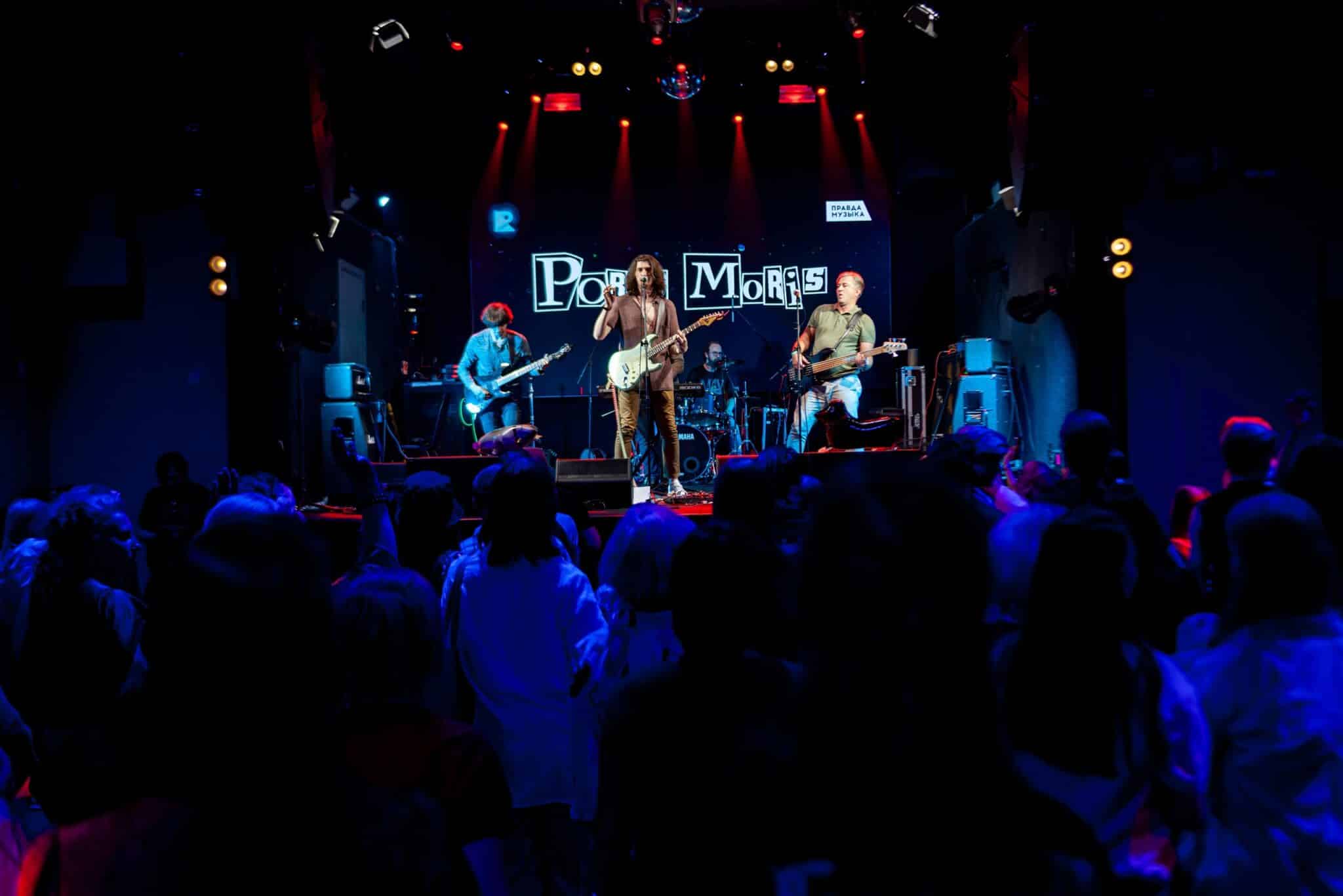 Антон Попов