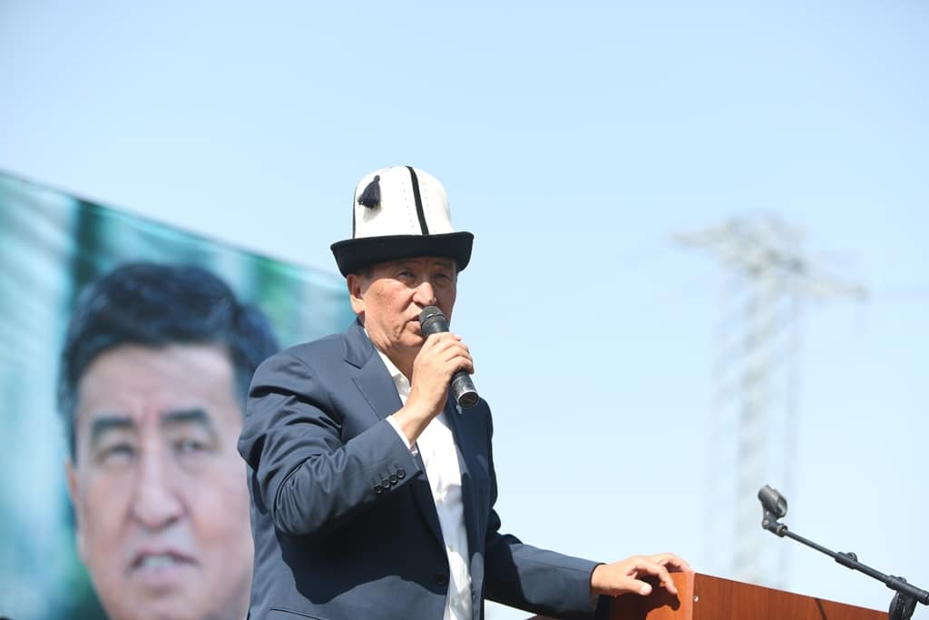 Сооронбай Шарипович Жээнбеков