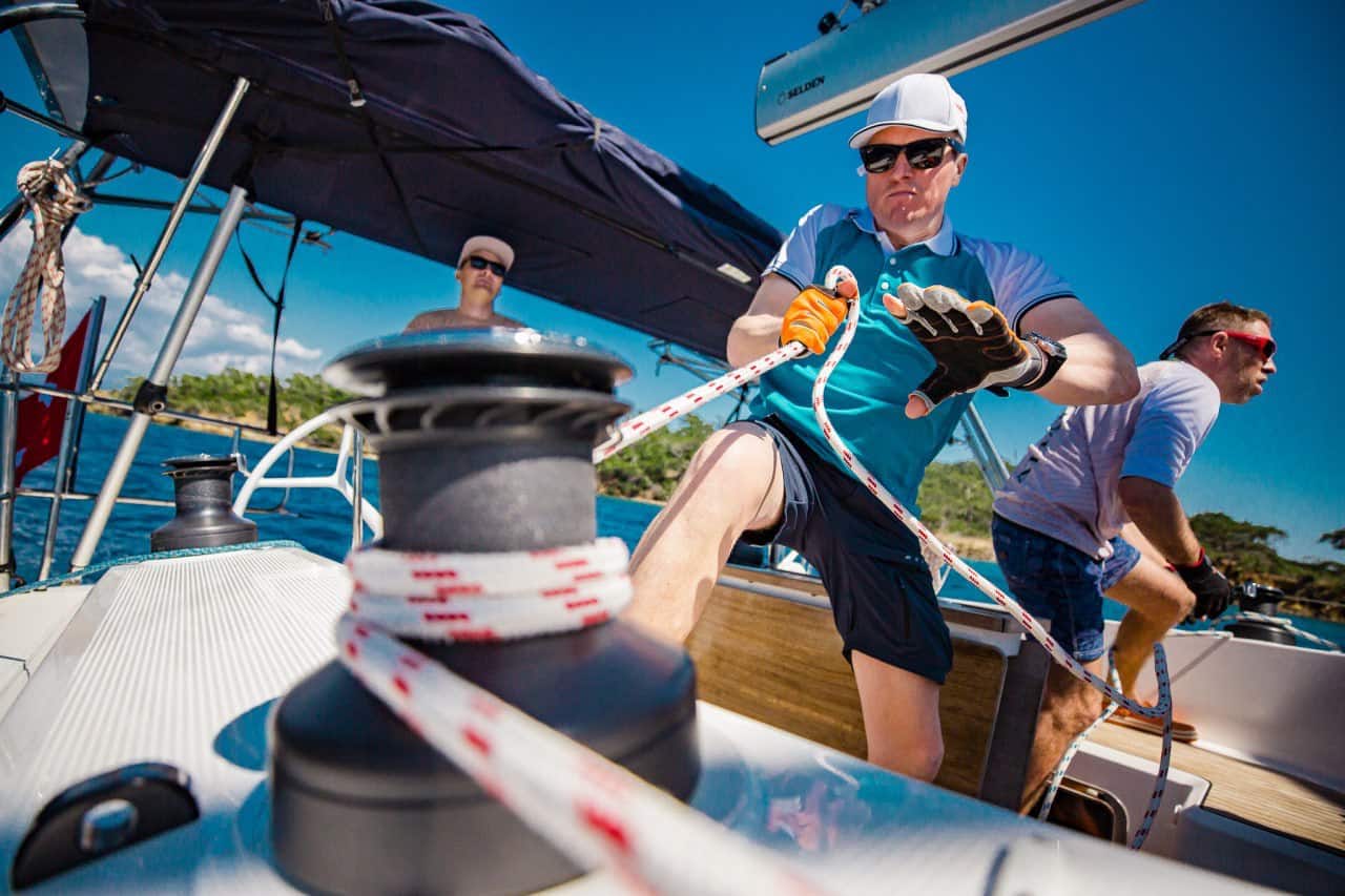 Александр Волгин