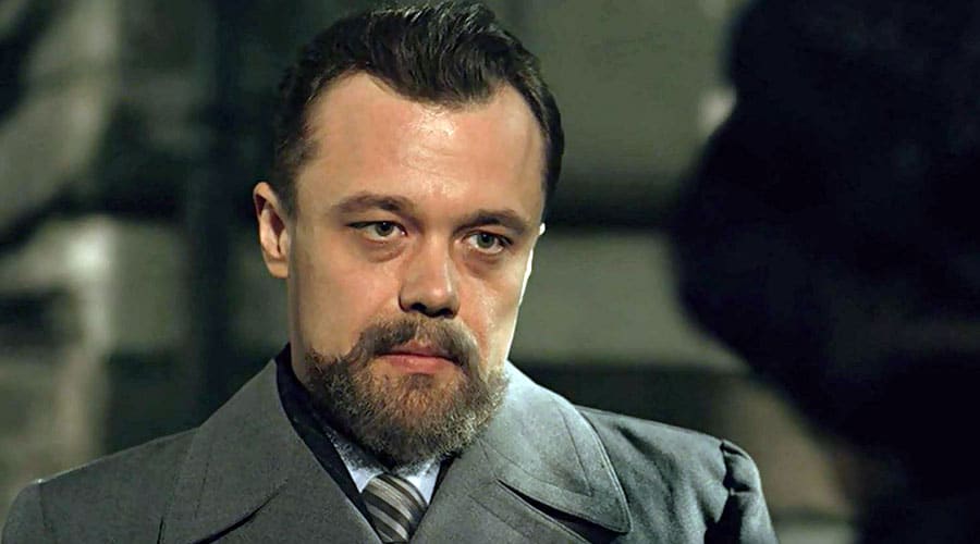 Артур Иванов