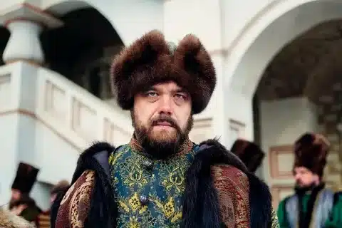 Артур Иванов