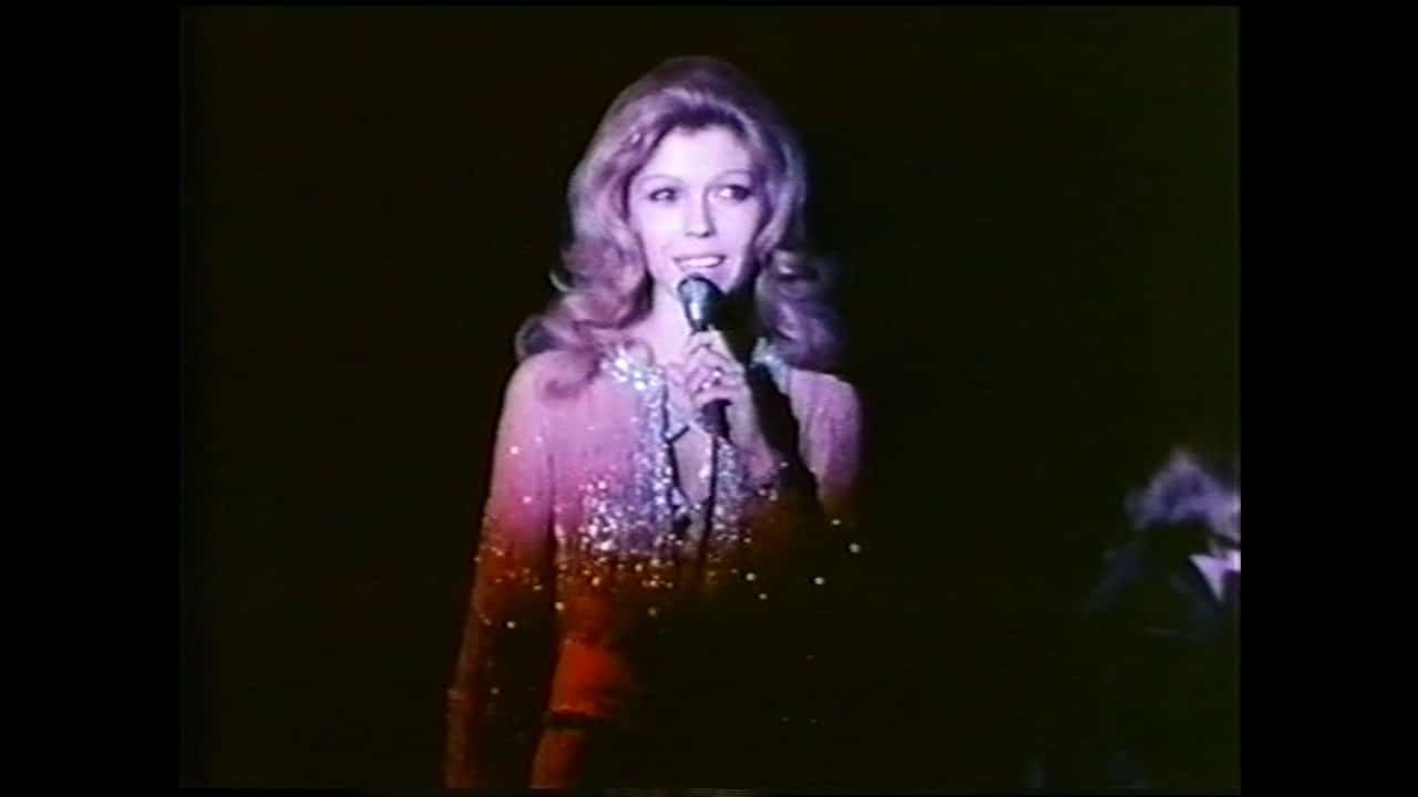 Нэнси Синатра