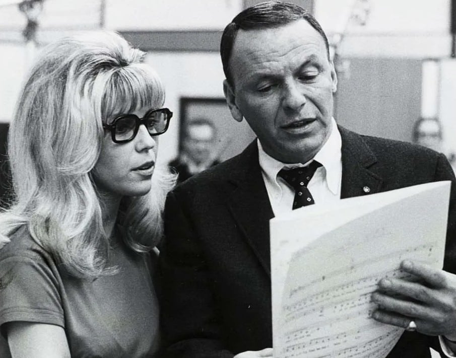 Нэнси Синатра