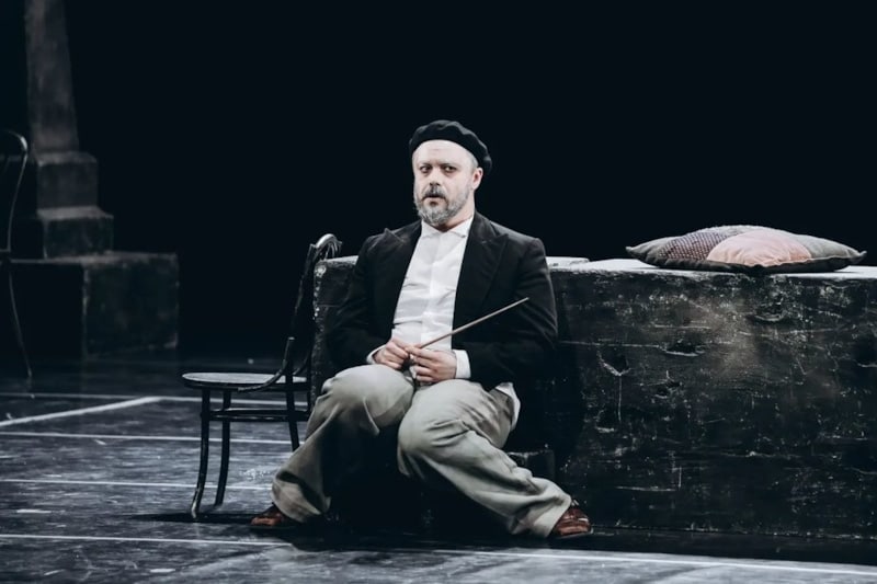 Артур Иванов