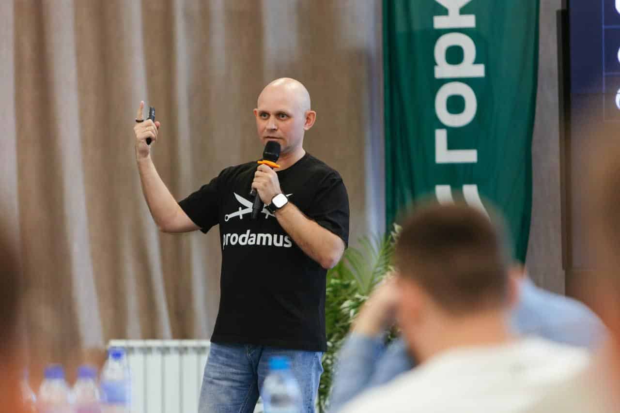 Роман Мамуткин